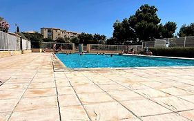 St-Pierre-La-Mer, Bel Appartement A Dans Residence Avec Piscine Et Tennis Entre 5 Et 10 Min De La Plage