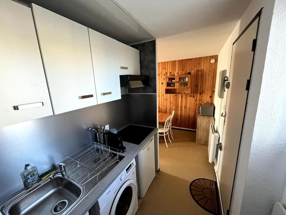 St-Pierre-La-Mer, Bel Appartement A Dans Residence Avec Piscine Et Tennis Entre 5 Et 10 Min De La Plage Fleury  Extérieur photo
